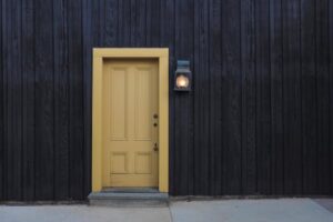 Your Front Door’s First Impression: Crafting a Welcoming Entryway